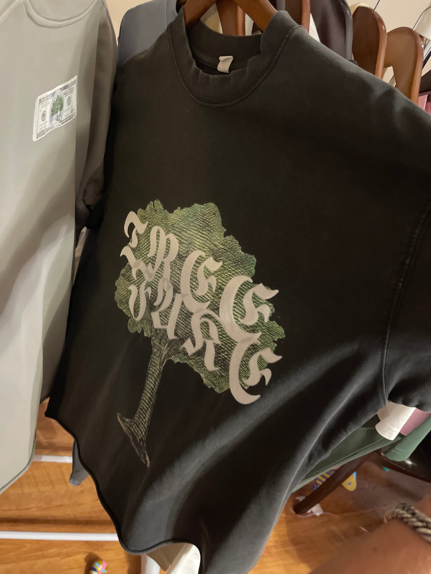 Money tree Crewneck